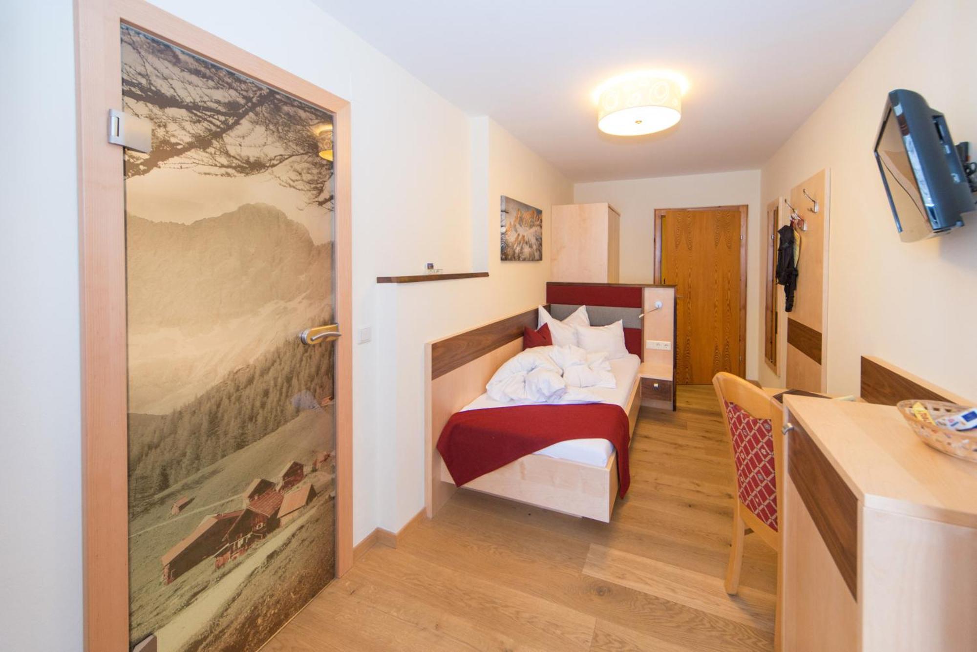 Hotel Roesslhof Ramsau am Dachstein Ruang foto