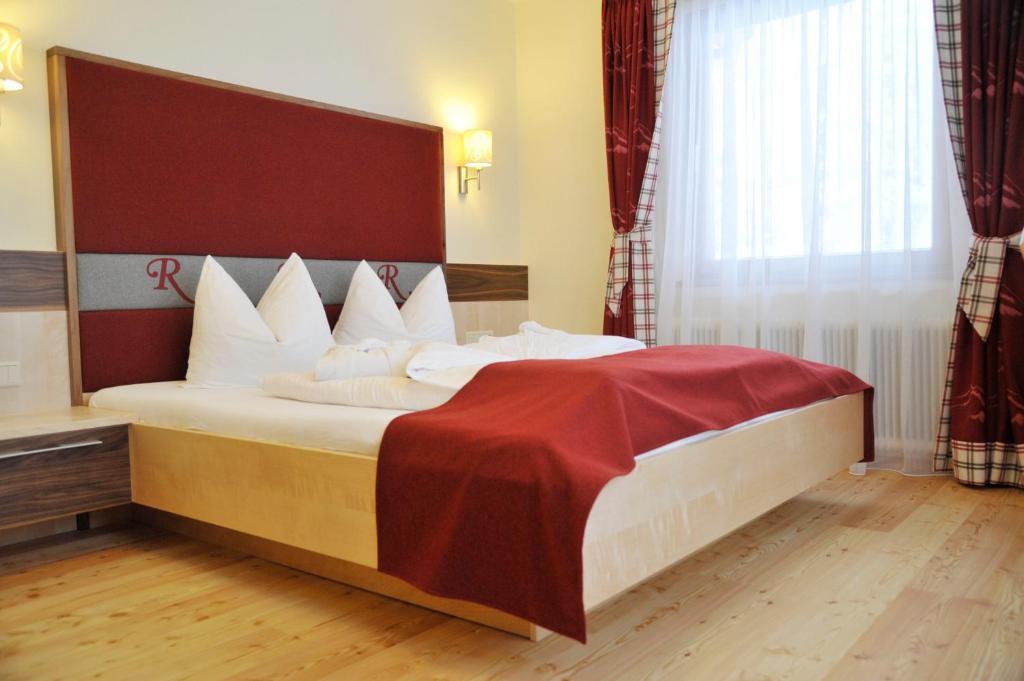 Hotel Roesslhof Ramsau am Dachstein Ruang foto